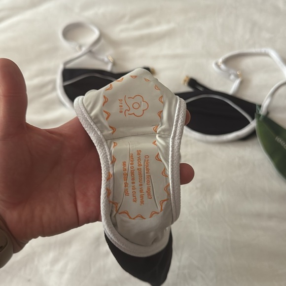 FARM Rio Bikini set - Picture 3 of 6